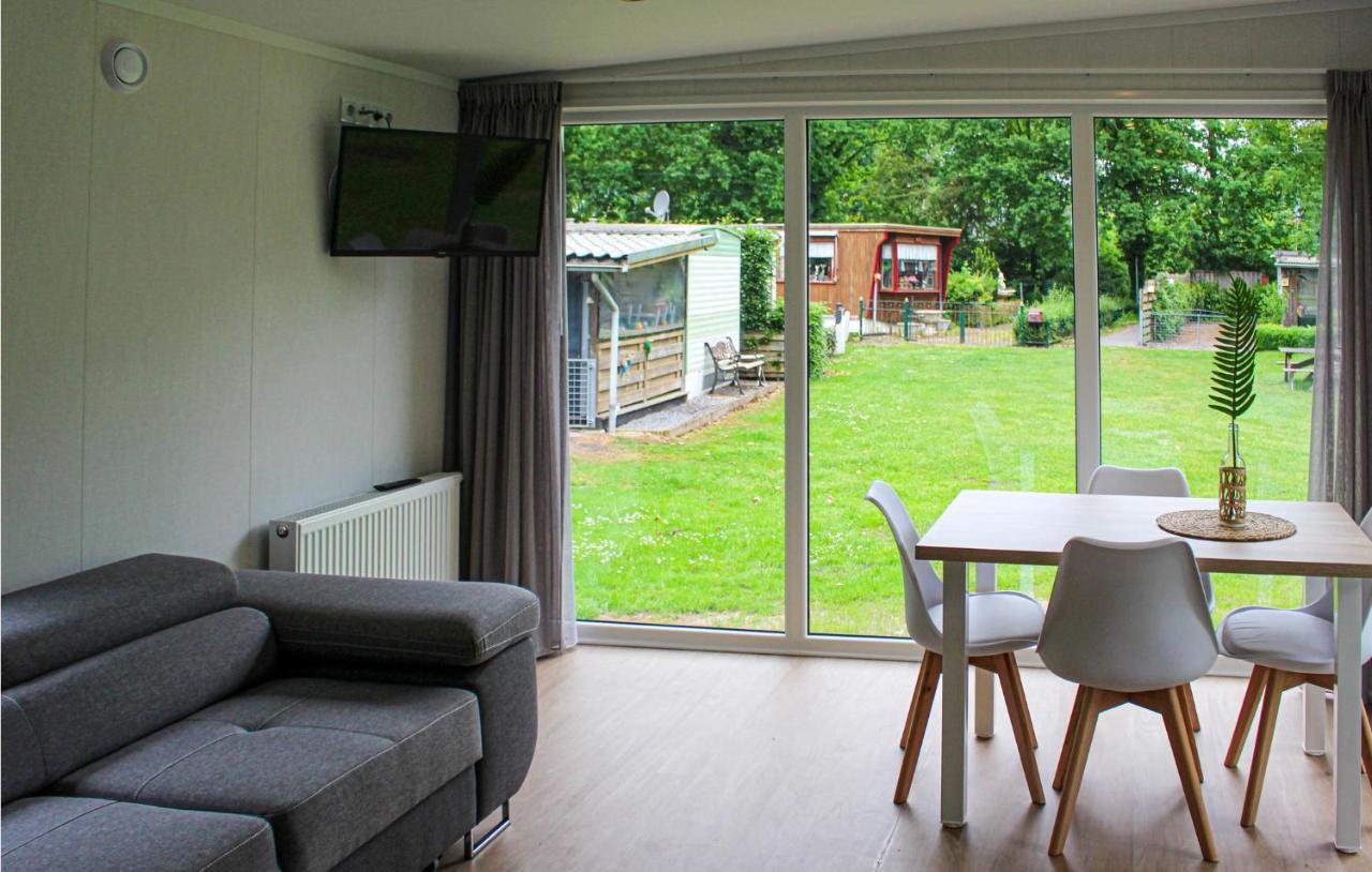Nice Stacaravan In Marienberg With Kitchen Exterior foto